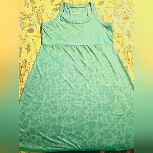 Columbia Omni-Freeze Advanced Cooling dress